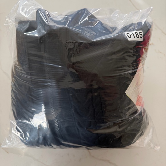 All In Motion™ Women's Puffer Jacket - Black L - Sold Out - Picture 16 of 16